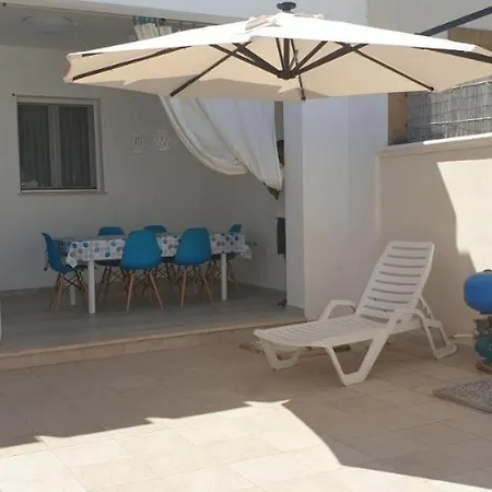 Ferienhaus Casa In Spiaggia, Wi-fi, Fino A Sette Ospiti Torre Lapillo